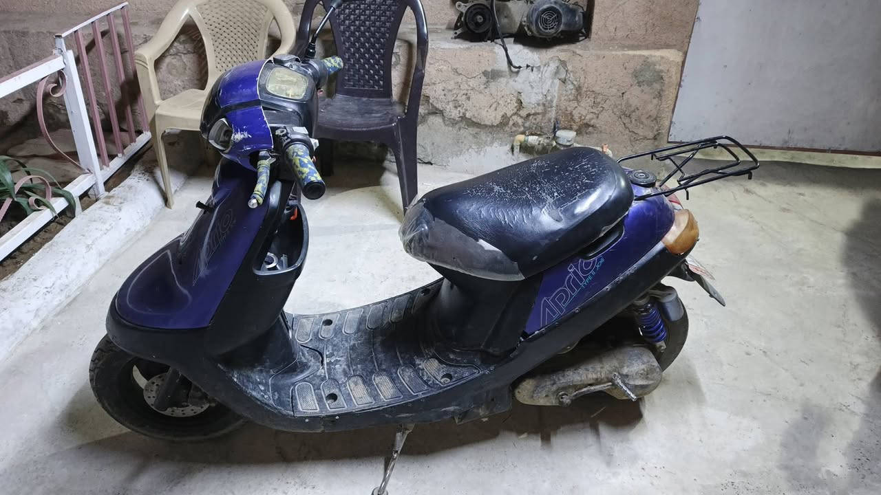 ماطور بوتين شاصي تكه وحده شرط مكينه خرسه كهربائية شغاله سلف ما يشتغل درعو اصلي سعرو 200بي مجال بسيط هذا رقمي خابرني مكاني بل ايمن ***********او اسيا ***********
