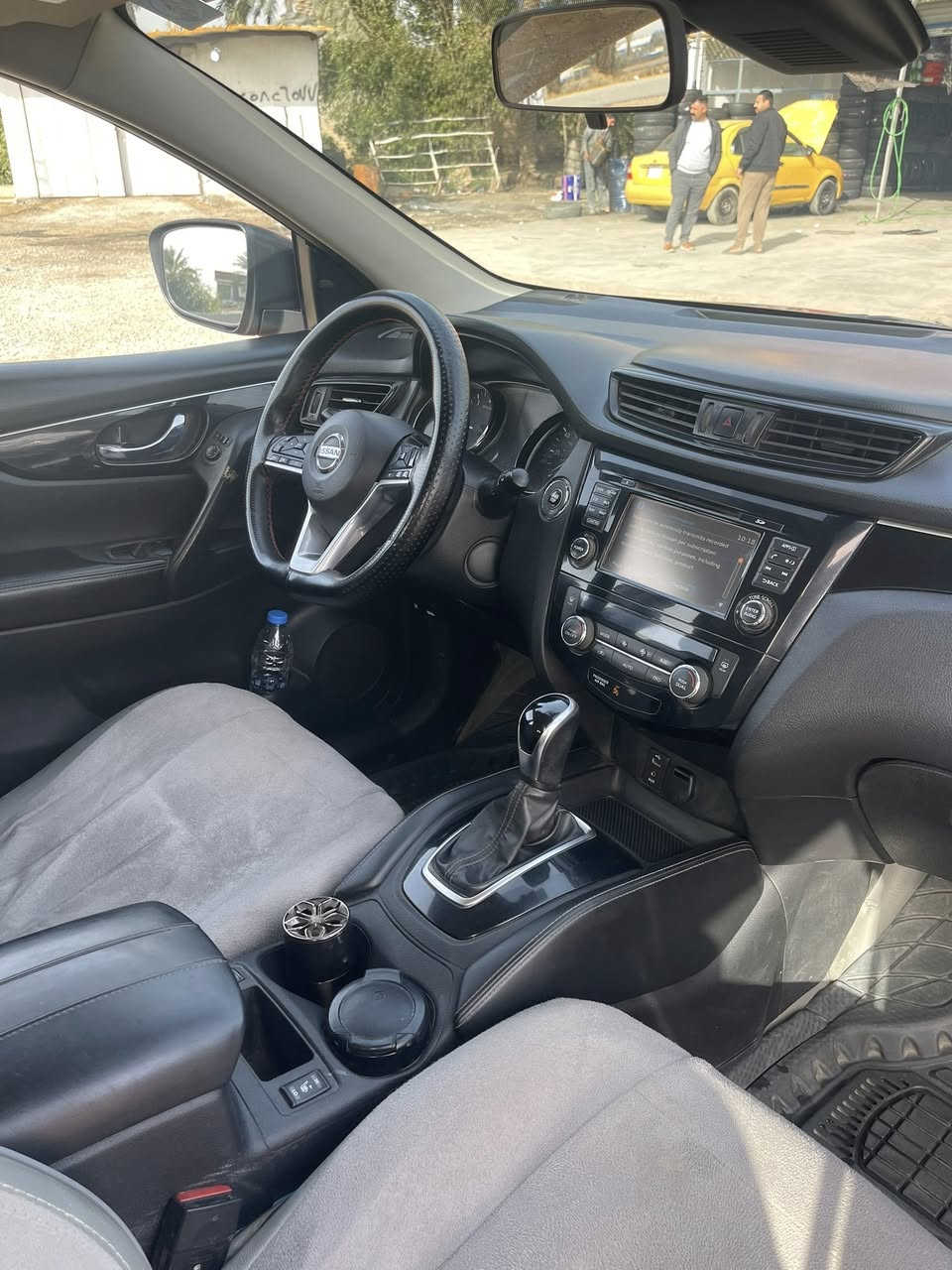 روج 2017 سبورت بدون حادث فقط كلير السعر 135 مجال قليل السياره بالحله معروفه مواصفاتها اعلى فئه SLللتواصل ***********
