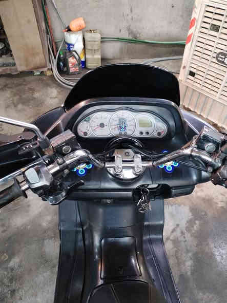 سلام عليكم دراجه ماجسته دبل رون سرعه 160 دراجه كلها شغاله كهربايات بريكات امامي وخلفي استان تعليك وستات صفح نقصها بس كيج بانزين  حملوه طبيعي تايرات جديد ياترى حديد ( بكاني مشتل شارع الجامع رقمي***********متواجد رصيد وتساب اتصال) ( سعر 675بيها مجال) 🌹🌹🌹
