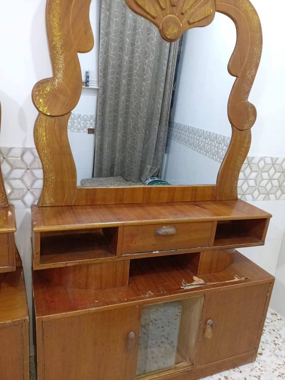 السلام عليكم
غرفة اخشاب للبيع بسعر مناسب مكاني بابل شارع ثمانين 

(+964 783 812 0523 هذه بي واتساب ) شوفها واقتنع وسهله 
0781 231 5548 .
