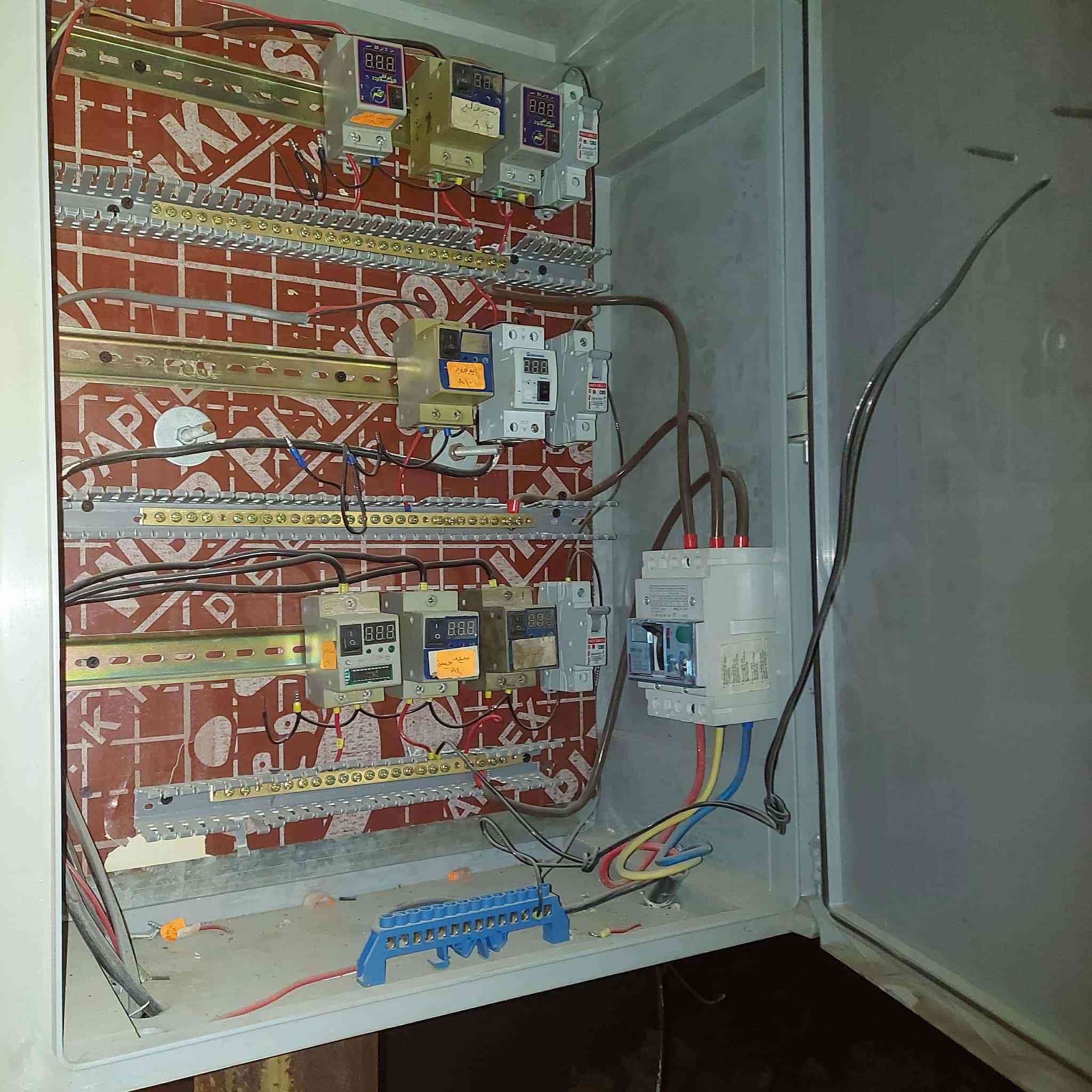 كابينات مولده جديده للبيع *********** بابل
