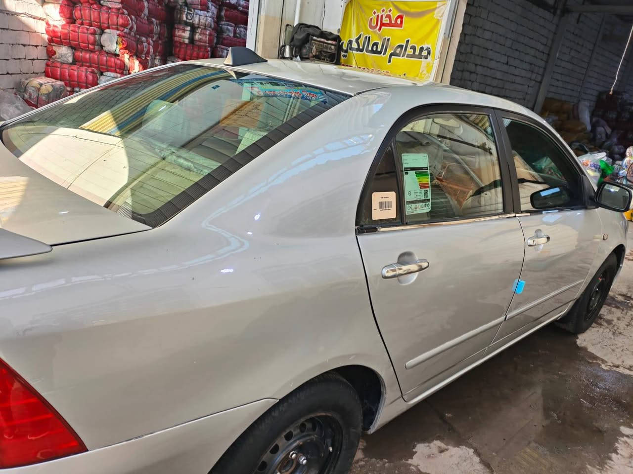 سلام عليكم كورلا موديل 2007 مصبوغه عام بدون اي ضربه. محرك كير صدر تبريد تخم تاير كله كفاله. محرك 1600.السعر 80 بيها مجال *********** بغداد الشعله سياره احله من صور
