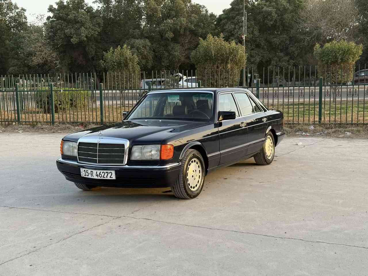 مرسيدس جامبو وارد يابان 300 se موديل 91 باب قصير اللون حبري محرك 6 سلندر بلاد قبق اسود ،، السياره مكفوله من الضربه والخياس ،، صبغ عام جماليه ،، كشرها كلش حلو 
محرك وكير ممتاز ،، صدر امامي خلفي جديد تبريد ثلج
كهربائياتها كلها شغاله ،، السياره مناقصها شي رقم انبار دولي مشروع وطني ،، المكان بغداد حي الجامعه 
السعر 78 ورقه 
***********
