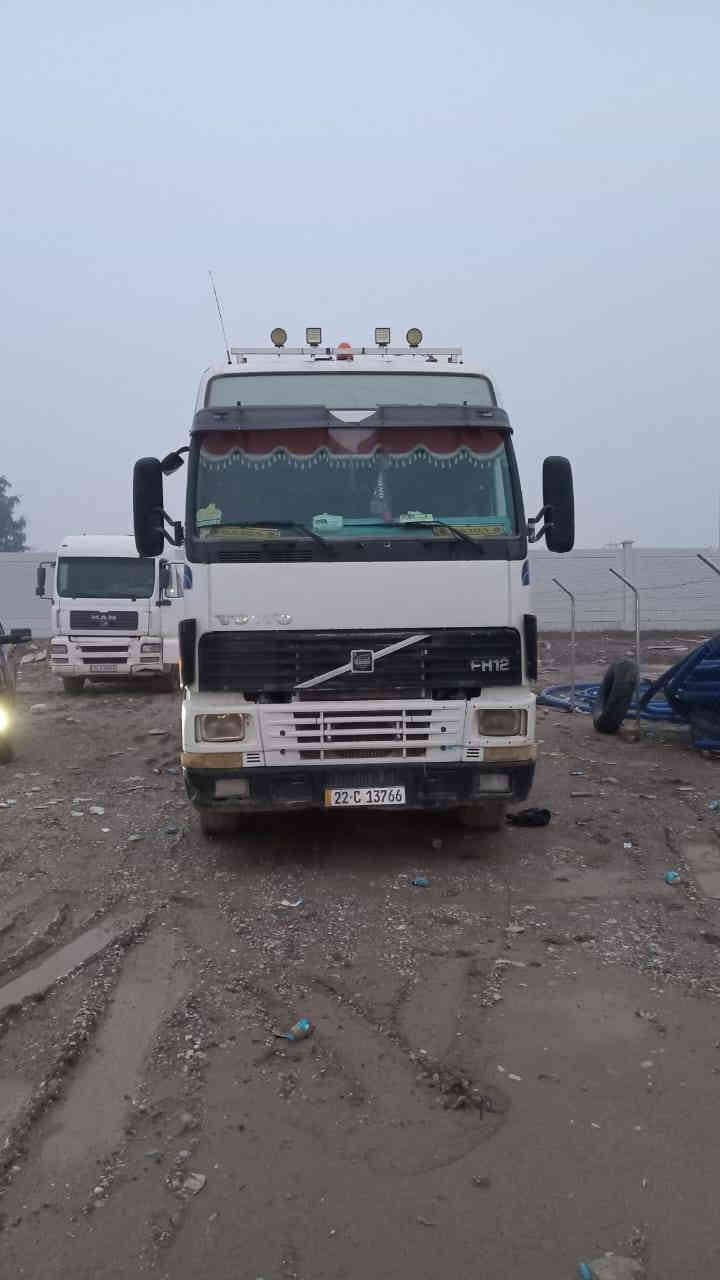 للبيع تنكر ماء فالفو ٢٠٠١ سعه الخزان ٢٥٠٠٠ محرك جديد جاهز للشغل رقم اربيل بسمنه سنويه جديد *********** السعر ١٨٥ وبي مجال
