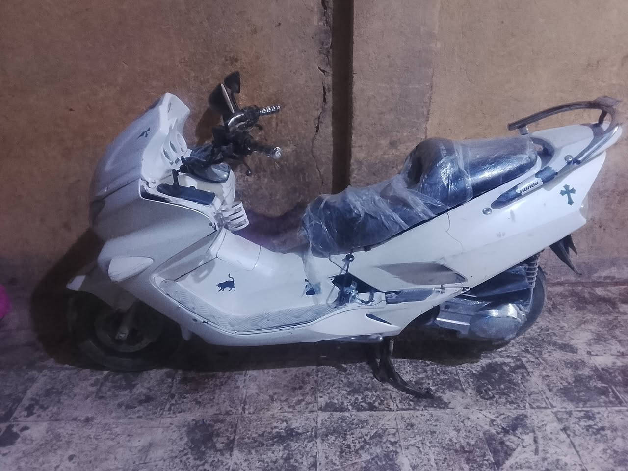 السلام عليكم دراجه فورزا 06 للبيع مع الجوال سعر350 وبيها مجال مكاني نجف الاشرف


**إذا كنت صاحب هذا الإعلان وتريد حذفه لأي سبب، رجاءا أرسل رسالة إلى الدعم الفني**