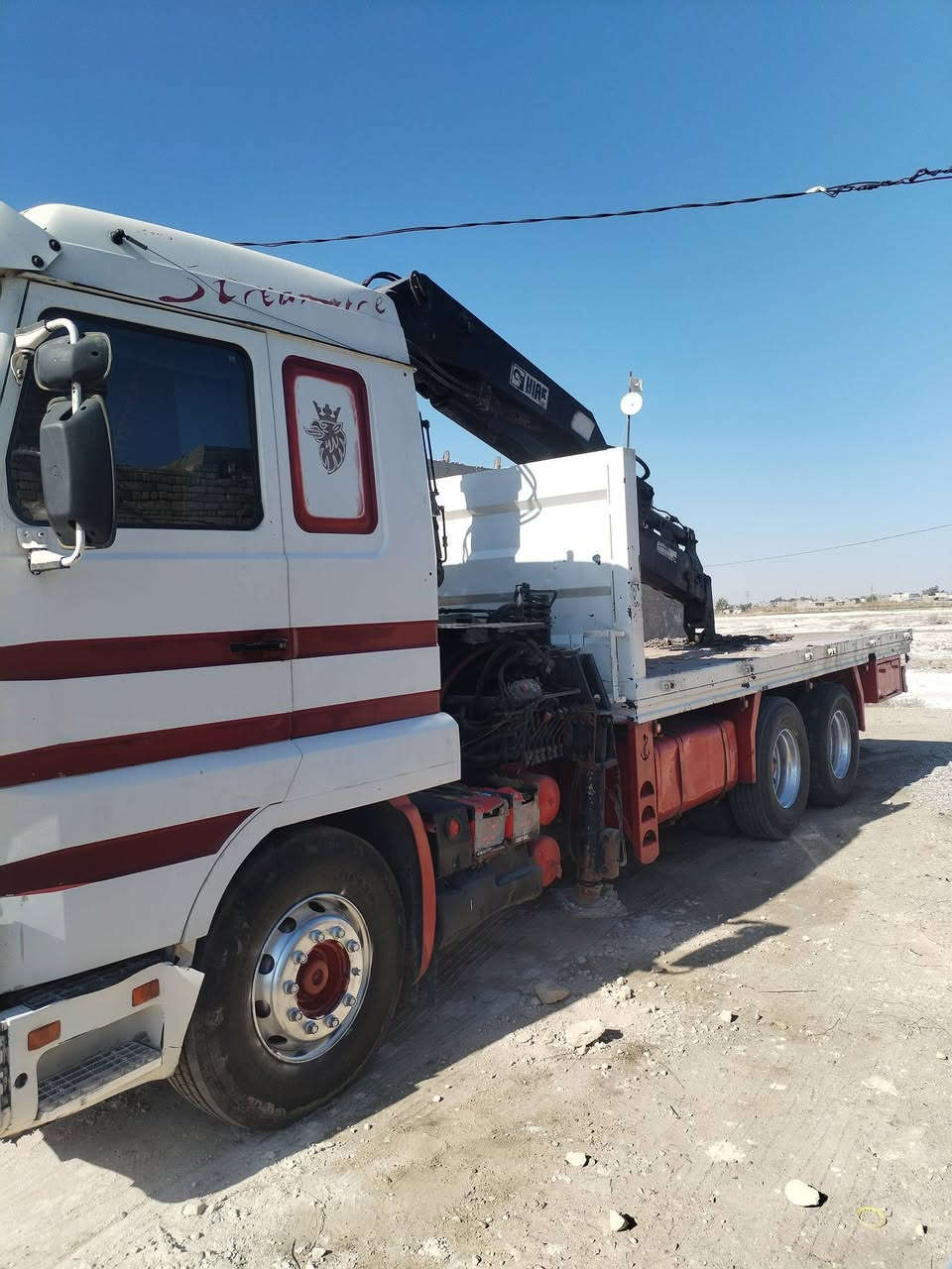 للبيع سكانيه بطه مديل 95مكينه 143صفر 10 كرين 10طن 3سلاتات رقم الانبار جديد سياره جاهزه للعمل سعره 260 //*********** //***********
