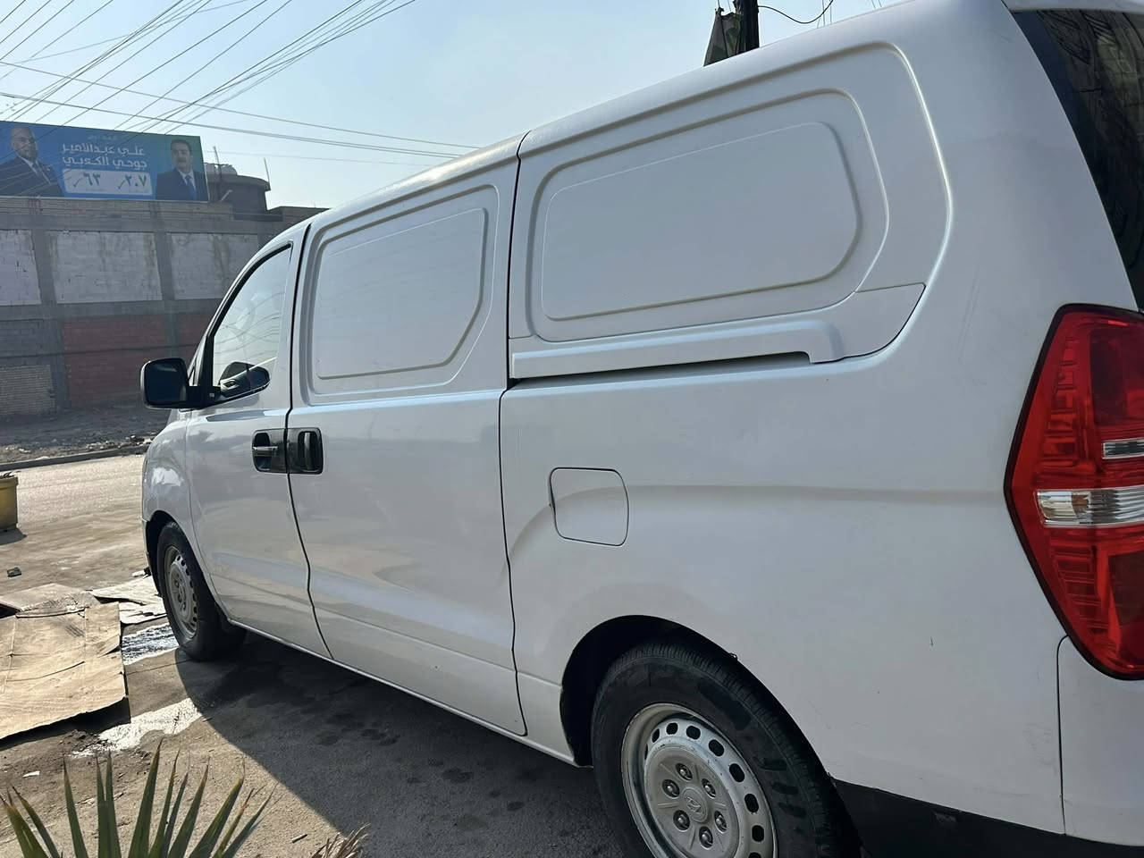 سيارة ستاركس فان موديل 2018 رقم بغداد ب اسمي جاهزة للاخير ونضيفة مكاني بغداد  السعر 155 بيها ملاحظات بسيطه 
***********
