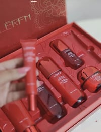 عناية بالبشرة • عناية بالجسم • توصيل