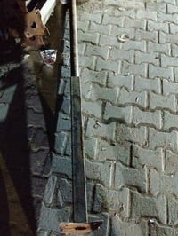 للبيع عمود انارة عدد ٢٦ سعر ٣٥٠ وبينه مجال. مدينة الصدر. ٠٧٧٠٣٤٤٦٩٢١