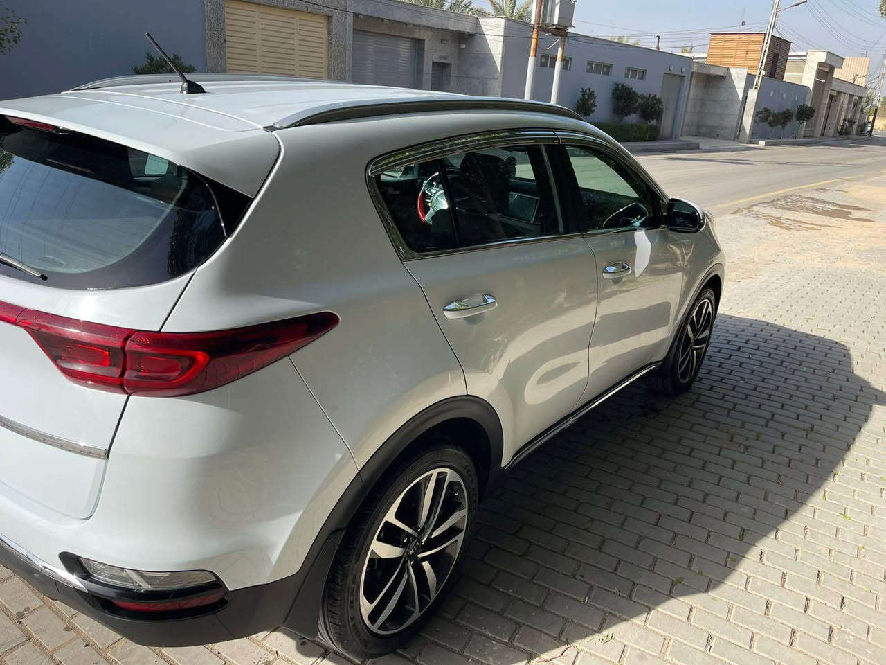 كيه سبورتج موديل ٢٠١٩ خلجيه مكفوله بيه فقط بارد بالجنطه ماشيه ٥٤ الف للستفسار *********** بغداد, العراق
