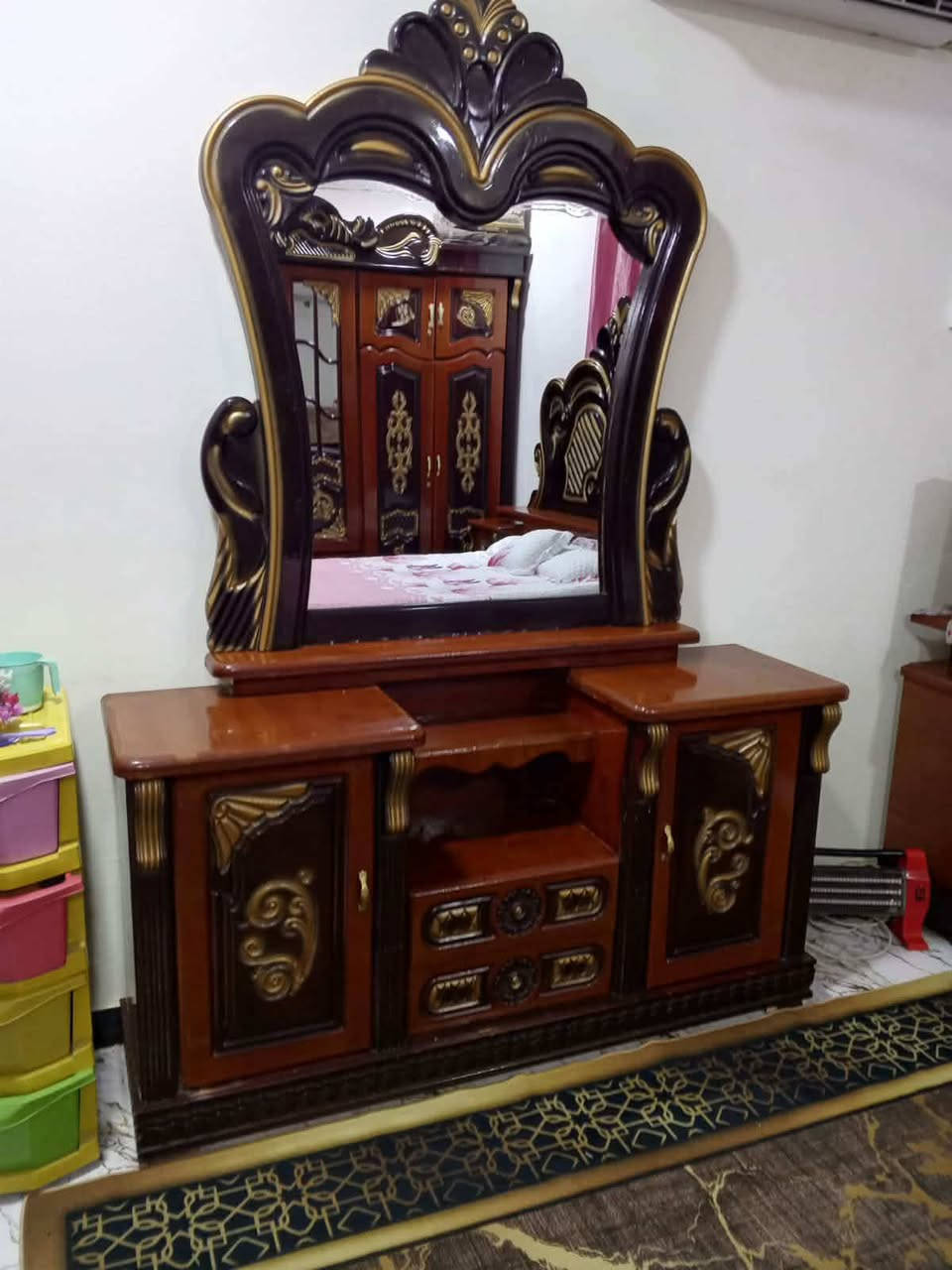 غرف نجاره تفصال خاص وصاح وكبيره طابقين للبيع ناصريه سبل سعر مليون وربع ***********
