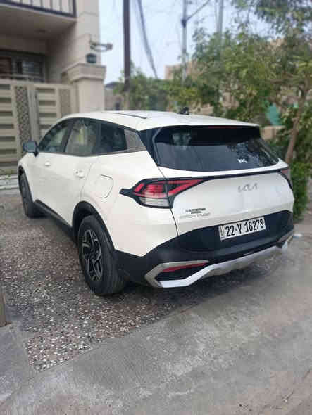 كيا سبورتج 2023
مواصفات عاديه
صبغ قطعه وحده جاملغ فقط امامي

سياره نضيفه جدا و ترايها زيرو و سعرها مناسب ماكو سبورتج بهيج سعر
200 ورقه مرقمه شمال تحويل ثاني يوم
مكان السياره بغداد الصليخ

***********
