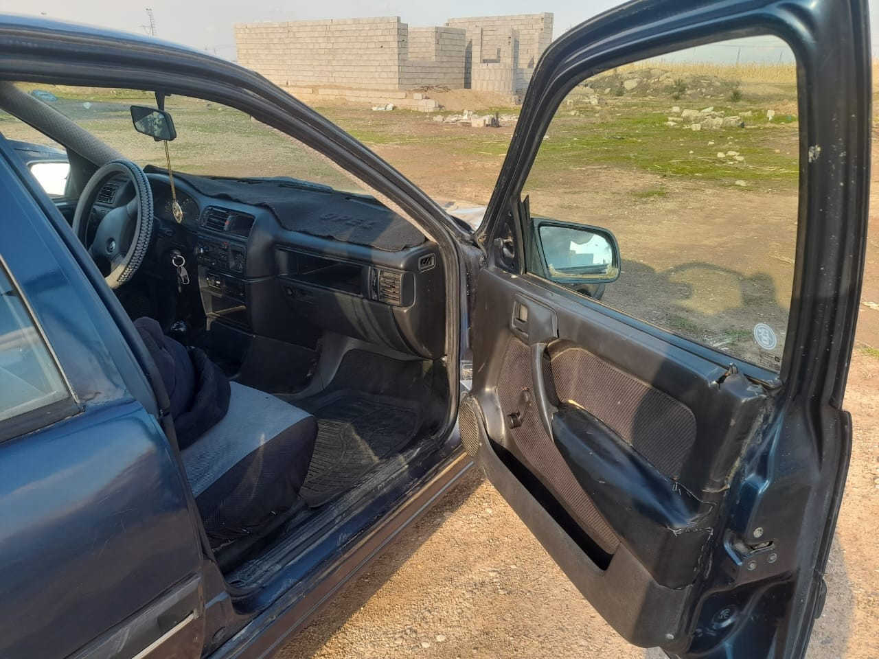 السلام عليكم
سياره اوبل فكتره حجم 18 المرغوب كير محرك شرط كهربأيات شرط كشر كدام العين مصبوغه عام جماليه بيها بطافه بانزين السياره عارضها ب 40 وبيها مجال العنوان كركوك 

رقم الهاتف ***********
