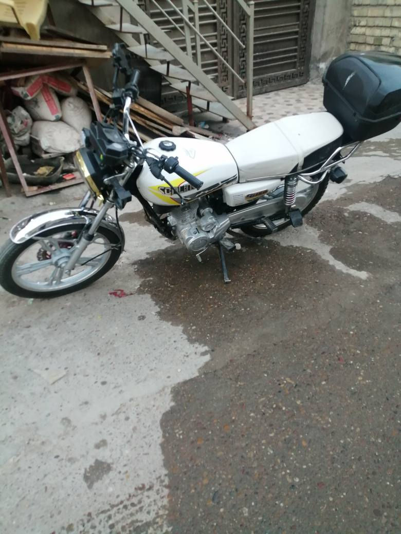 إيراني البيع موديل٢٠٢٤ داجه نظيفه وراقه كامله سعره ٧٥٠ وبيه مجال الاستفسار *********** واتساب فقط
