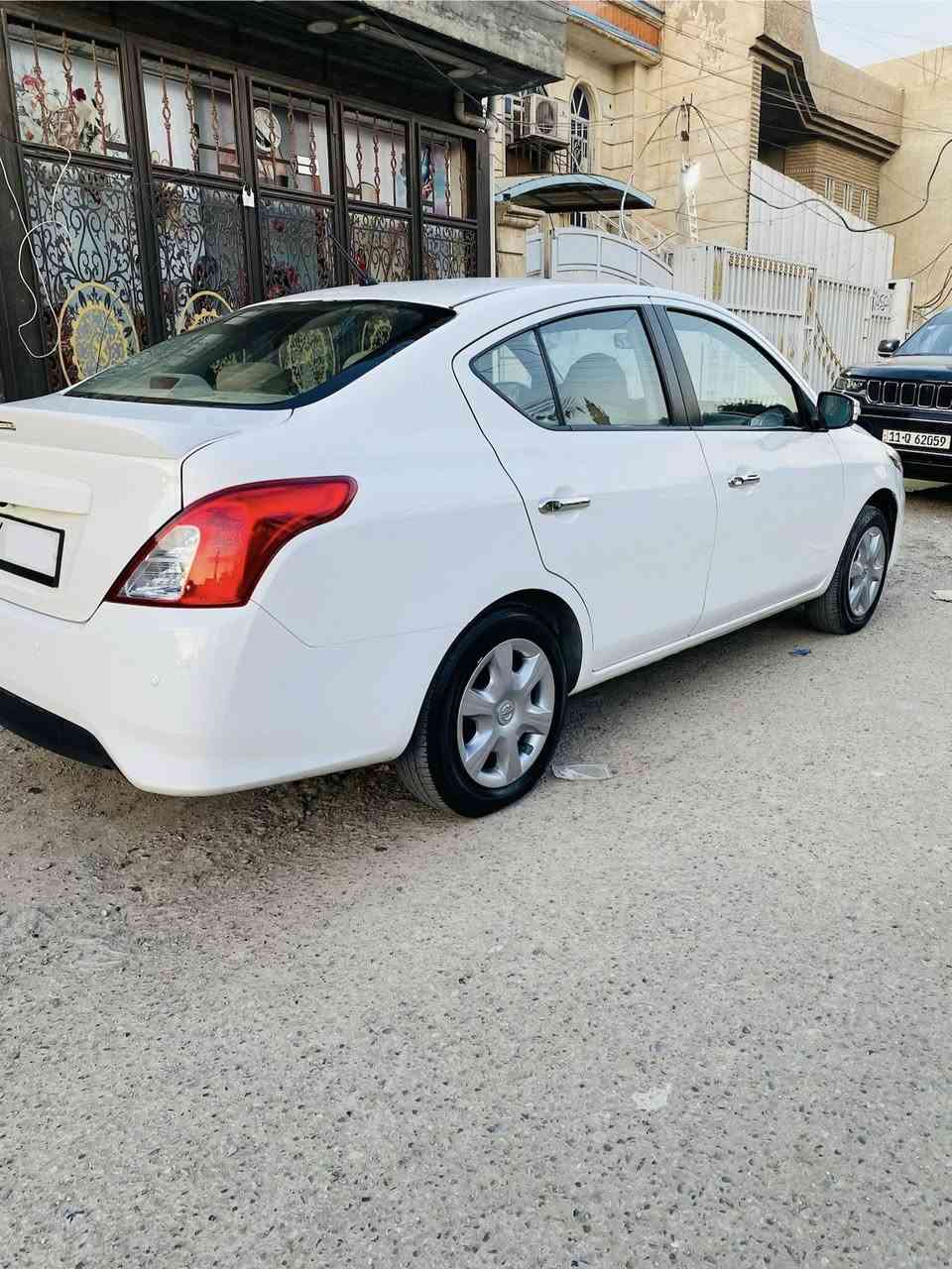 للبيع سيارة سني ٢٠٢٥ 
المواصفات 
حساسات خلفية وجانبية 
جام كهربائي امامي وخلفي 
مري تحكم كهربائي 
شاشة كاربلي 
ماشية ٦٢ الف 
سنوية بأسمي
السعر ١٢٠ ورقة 
***********
