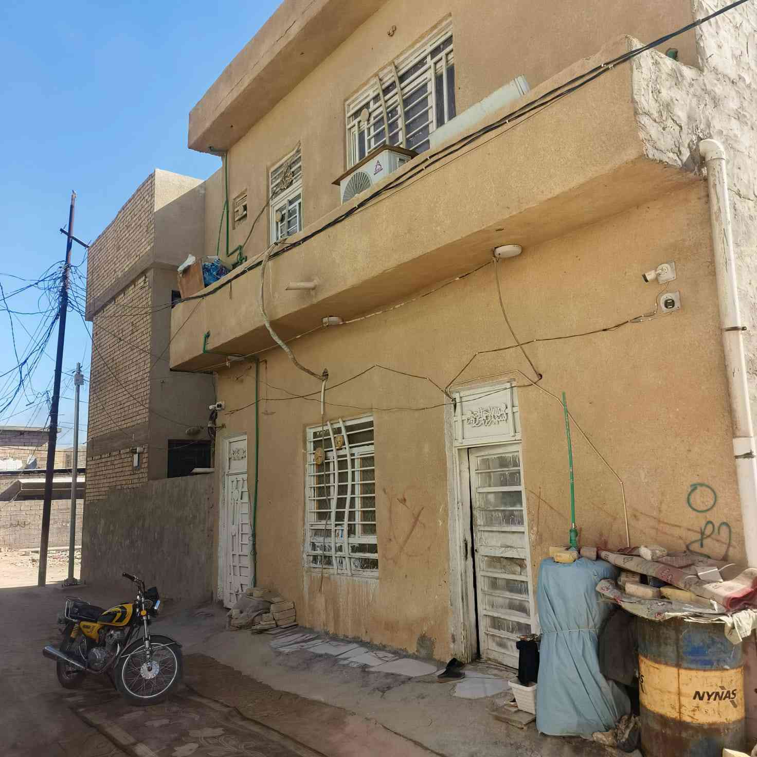 100متر للبيع طابقين طابو زراعي سند 25قرار محكمه 
قرب كنطرة السلام السعر 80مليون ستفسار ***********‬‏
***********
