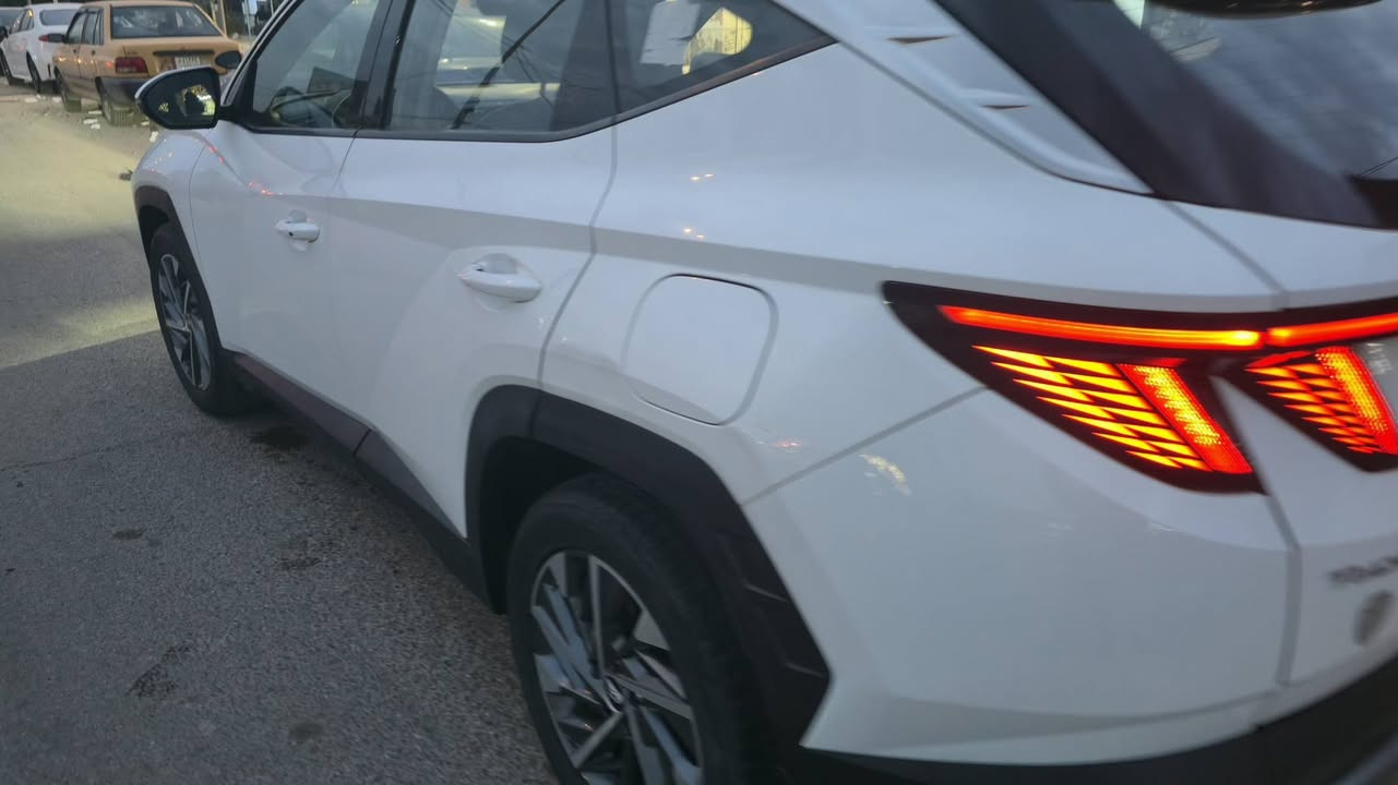 توسان خليجي للبيع موديل ٢٢ رقم اربيل ماشية ٦٨كيلو مكان السياره بغداد ***********
