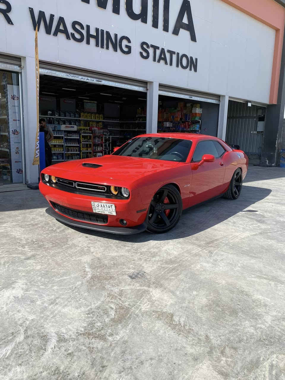 جالنجر Rt
موديل 22
شاشة جبيره 
دوشمه جديد
تخم تاير جديد
جكات بيه 
لو مميز
تقرير السيارة 
سيارة جديده وكلش حلوه
ما ناقصه اي شي 
ماشيه 25
رقم بغداد باسمي
***********
