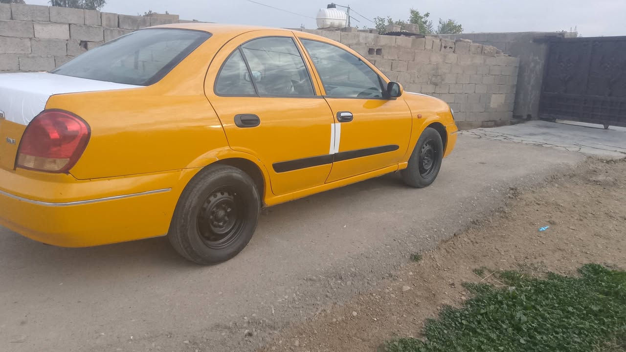 سلام عليكم سني 2011كير عادي مكينه 1800غرامات مصفره بيه طخه بسيطه بل صندوك***********السعر 65وبيهه مجال حك الجيه مكاني بغداد المدائن مامتواجد عل فيس اتصل عل رقم
