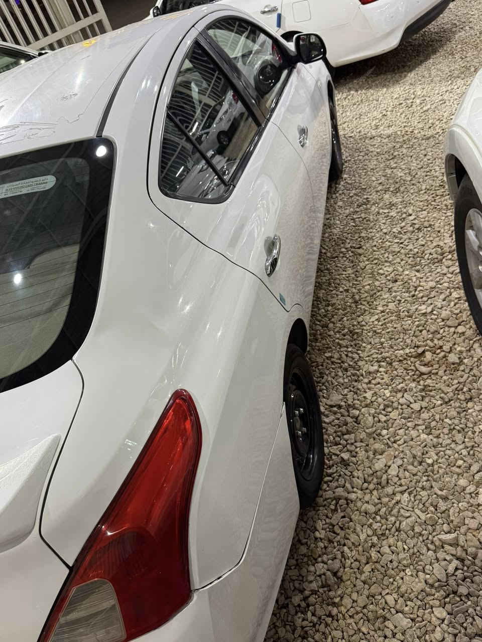 سلام عليكم 
نيسان صني موديل 2020
بيها فقط الدوسه الي جوه البيبان
صبغ والباقي كفاله من الصبغ وبيها بارد بالجاملغ
الايسر الامامي
السعر 90 وبيها مجال بسيط 
مكاني النجف ***********
