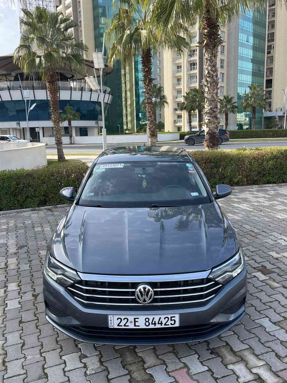 السلام عليكم ورحمة الله🙏
فولكسفاغن جيتا للبيع 👍
موديل : 2021 🔸
ماشيه : 39 الف mi 🔹
محرك 14 توربو (المرغوب) 🔸
مواصفات S ✔️ 
شاشة _ كامره _ تحكمات ستيرن كروز سرعه _ هندبريك بصمة _ اوتو هولد _ رادار امامي - خلفي - جانبي _ نظام ايكو - سبورت _ لايت زنون 
ضرر السياره جدا خفيف باب السايق وربع جاملغ الخلفي بدون دواخل بدون ايربك✅ 
السعرر 146 وبيها مجال بسيط 👉
مكان السياره اربيل _ موصل 📍
*********** يوجد واتس اب
