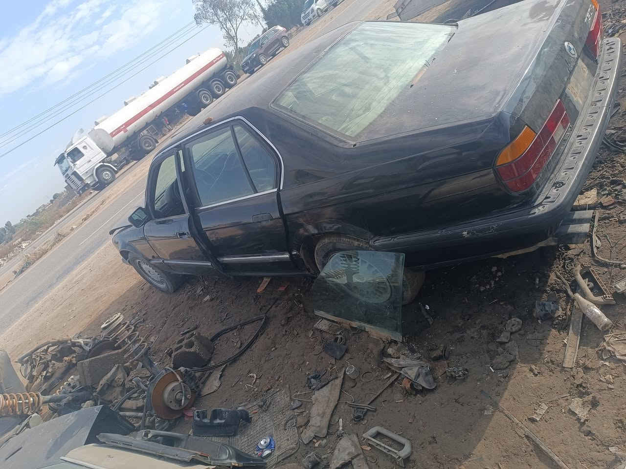 تفصيخ

بابل محاويل

***********

‏‪0771 281 9180‬‏
