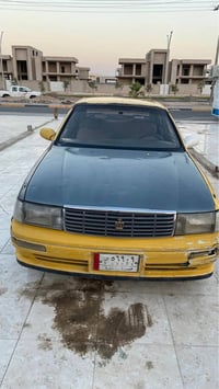 بطه منفصل • تويوتا كراون بطة • سيارة 2000 • كراون بطة • سيارة تويوتا •...