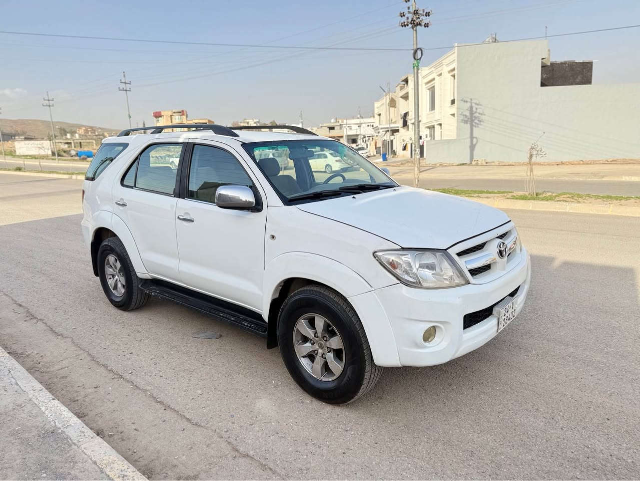 فورت شنه ر موديل 2006 تو ماتيك  ده بل ئه كسل  ٣ مه قه ت  ناو زه رد ئه ى بيس جام كاره باى كيرو مه كينه و ته بريدو هه موو به شه رته مه كينه ٦ پسته مالى دو سته سيا ره كه ٣ پاجه ى بو ياغه پيشى جه م پيكى كه مى هه يه مالى دوسته 
سعرى 129
***********
*********** كويسينجاك, أربيل
