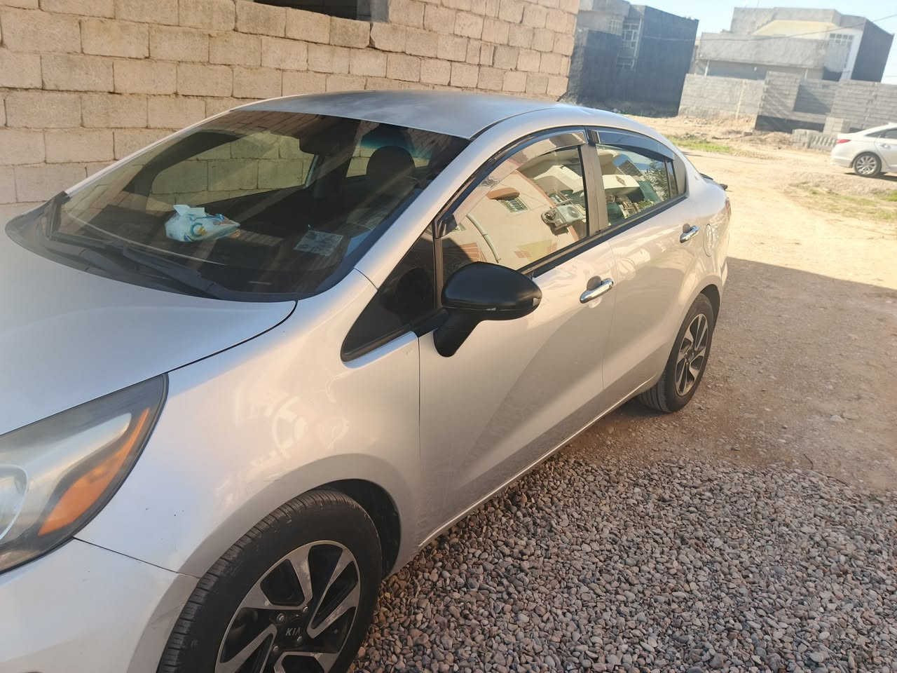 السلام عليكم كيه ريو2016 وارد امريكي رقم بغداد بسمي كله جديد  ضرر جاملغ امامي فقط بدون اي دواخل جاملغ مبدل والباب مرشوش اثر جراد كلهه ليبل واحد عدا الجاملغ الامامي وين ميعجبك افحص سونار مابيهه كل نقص صدر تخم تأير تجي واشوف بعينك 
السعر90وبيهه مجال 
رقمي ***********اتصل وتدلل
