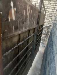 باب مستعمل ثقيل مترين ونصف مكان بغداد 07713490308