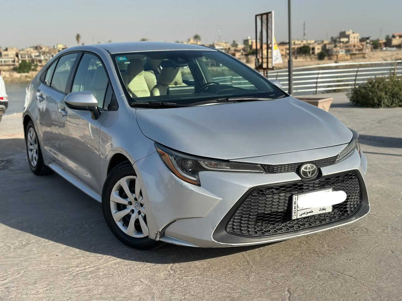 السلام عليكم
كورلا للبيع موديل 2020
مواصفات le داخل بيجي 
السياره عليه ادامه كامله دهن كير مبدل تخم تاير 
مناقصه كلشي 
الضرر 4 قطع صبغ  
ماشيه 113 كيلو 
بجم كبس حادثها جانبي بسيط 
📍مكان السياره بغداد الكاظميه
🔴السياره بسمي تحويل مباشر 
السعر 138 وبيه مجال بسيط
التواصل على الرقم مموجود على الفيس 
***********☎️
