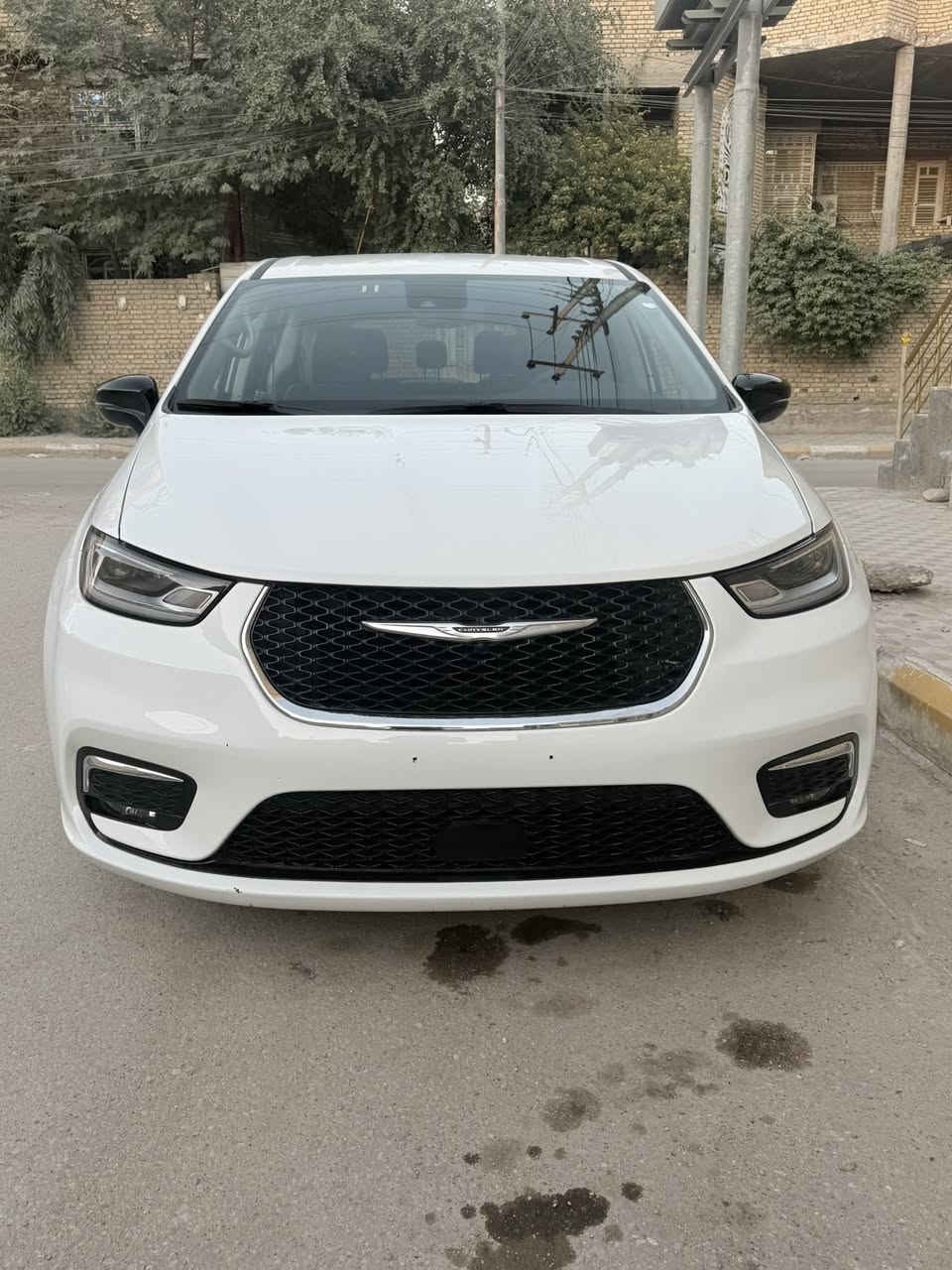 سلام عليكم للبيع باسفيكا موديل 2024 اصل
سياره كفاله عامه تقرير تعمل وتسير 

رقم بابل شهداء سياره توها داخله 

فئه تورنك L معروفه مواصفاتها

جنطه كهرباء 

ابواب كهرباء

تحديد مسار 

رادار امامي 

رادار خلفي 

حساسات خلفيه 

رادار مري 

كراسي جلد 

كراسي تدفئه

ستيرن تدفئه

تبريد مركزي 

شاشه كبيره كار بلي 

اطفاء ذاتي 

مكان السياره ذي قار الناصريه مركز 

الشراي يتصل ***********
