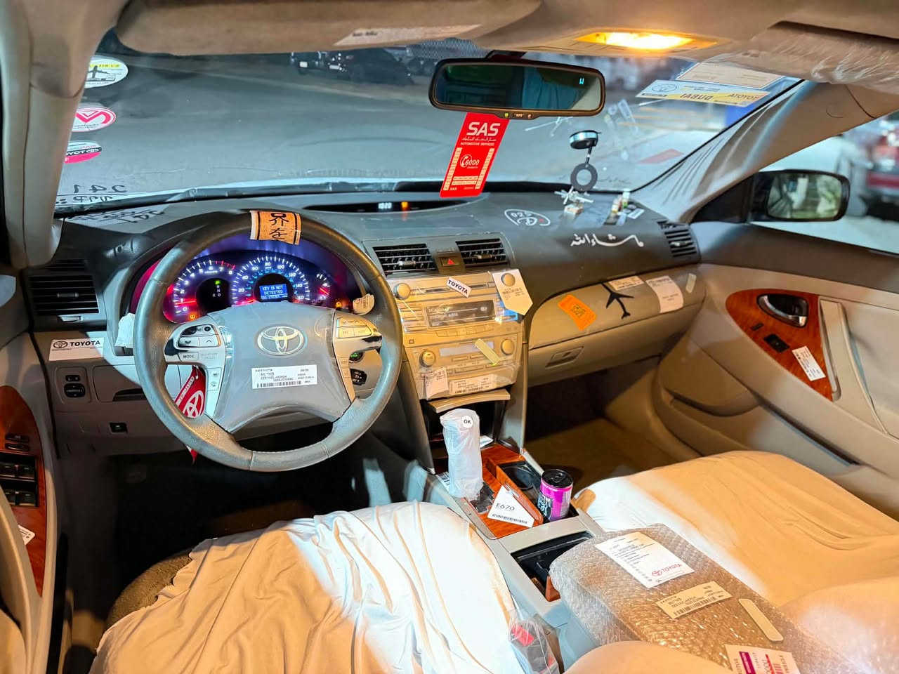 كوردي --عربي 
كامري V6 2011 ماسفات افلون سيارة VIPكلش  قليل نفس هاي مواصفات سيارة بل كارتون📦🩶 
جاهزة مابي نقس الف دينار  
بيها قطع و ربع بونيت و ربع جاملغ صبخ  معرك مامفتوع بشرت سيارة معرك كير افلون 
كشنات تدفي حار  سيارة بسمة فتعة پردة كاهرباي بلادي 
كشنات جلد كشنات سياعي كشنات كاهربائي فول فول فول مواسفات ماكو كامري نفس هاي مواسفات رقم سنوي  جديد نفس يوم تعويل مكان سيارة اربيل سعر (105$)   
رقم واتس ( ***********)
                           كوردي 
كامري V6 2011مواسةفات ئةڤةلون   VIP لةو مواسةفاتة زور كةمة كوشين جلد كوشين گةرم كوشين سياعي كوشين كارةبايي بةسمة سلايد پةردة بيلاد  سپورت بيلا دنيا مواسةفاتي تر مةكينةي نةكراوةتةوة هةمو شتيكي جاهيزة رقم سةنةوي نوية  سةيارةكة ناو كارتونة📦🩶 
هةمو شتيك بةشةرت كامري لةو مواسةفاتة زور كةمة 
سعر (105$) شويني سةيارة هةولير 
رقم واتساب(***********) أربيل, العراق

