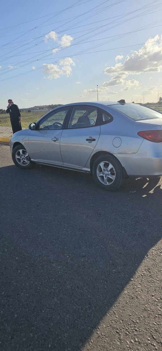 السلام عليكم   
النترا 2011   رقم اربيل سنويتها  5/14 تسقط يعني بعد شهر ونص للبيع نقد فقط اعتذر عن الاقساط
كامله صدر جديد محرك جديد شرط
ابيع عل فحص بعد الفحص فحم تمام 
 شرط تحويل وغرامات
العنوان  صلاح الدين بيجي شارع 30
الموديل 2011
اللون سلفر
محرك 1600
السعر 110 $
بدون معجون بدون صبغ فقط بارد في الجاملق  الي خلف السايق 

ملاحظه ما متواجد عل فيس قليل دائماا الاتصال
***********
