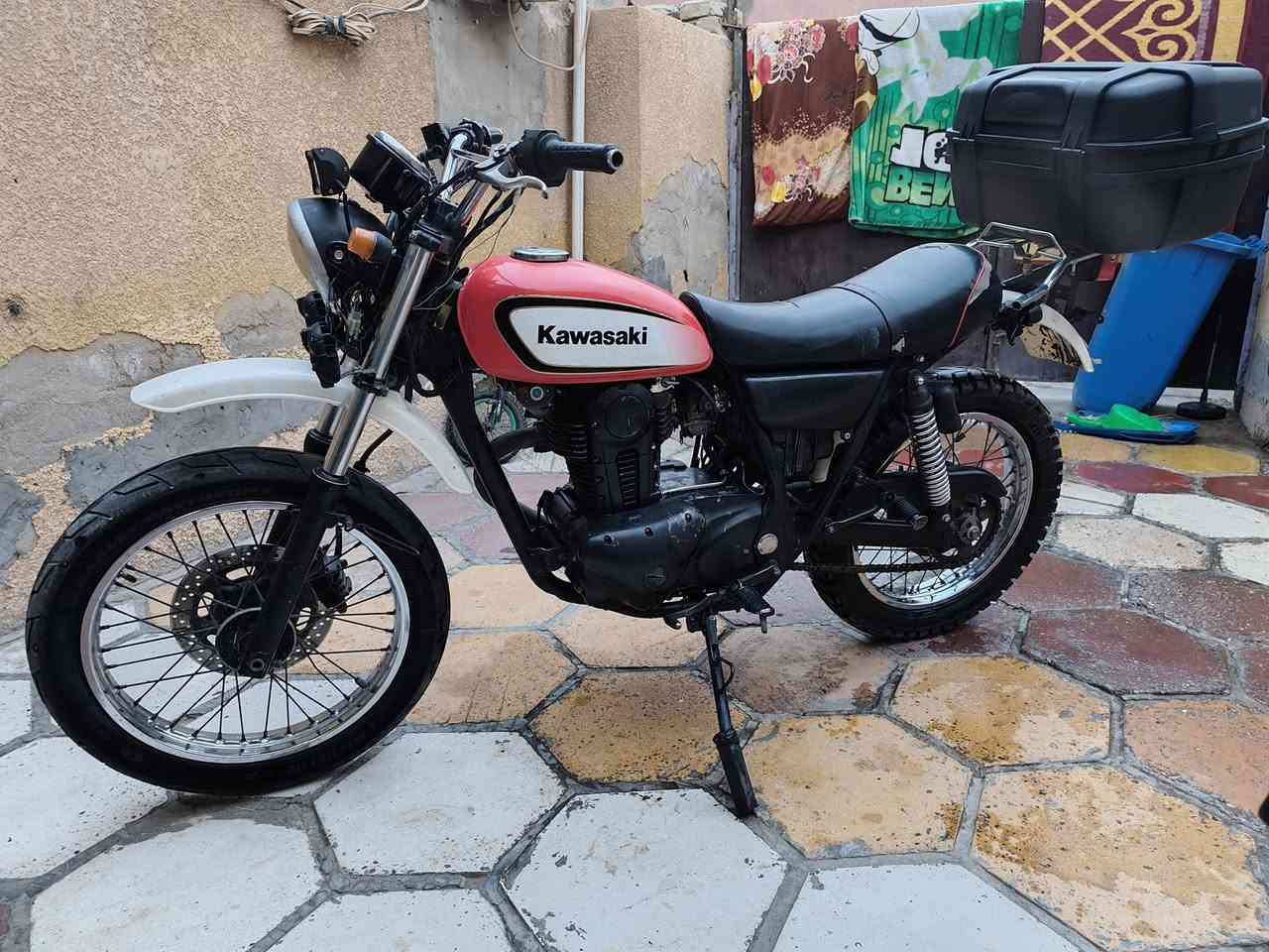 سلام عليكم للبيع قفاز كاوسكي ياباني محرك 250جبلي نكره سلف كهربائيات كلهه شغله تايرات جدد مابيه اي نقص سكن بغداد بوب الشام سعر 750بيهه مجال أو مراوس ***********تصل أو خاص
