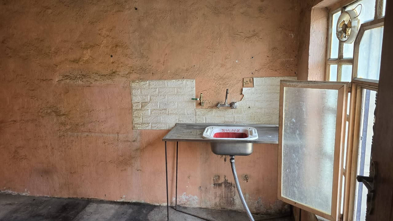 على بركة الله بيت للأجار جاهز التفاصيل اتصل
***********
