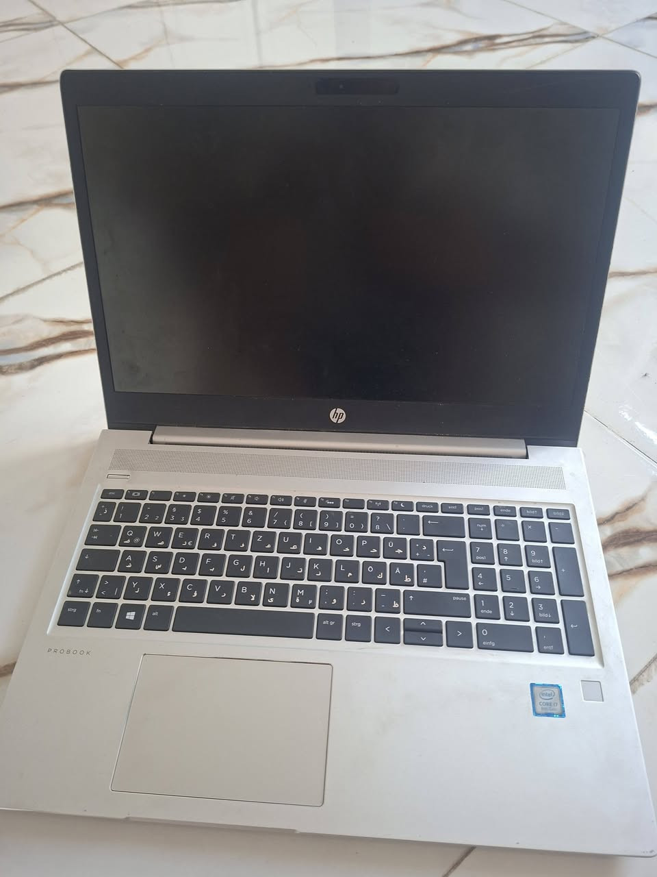 لابتوب hp للبيع المواصفات
اسم الجهاز / دسكتوب 54sosa5
المعالج كوراي i7
الذاكرة ٥٠٠ 
الرام ١٦ 
نظام التشغيل ٦٤ بت 
الجهاز مشتري صار تقريبا سنة 
جهاز جديد نفس الي بالصور 
ملحقاتة حافظة و شاحنة فقط

قيم بالي يرضي الله 
للتواصل خاص او *********** .
