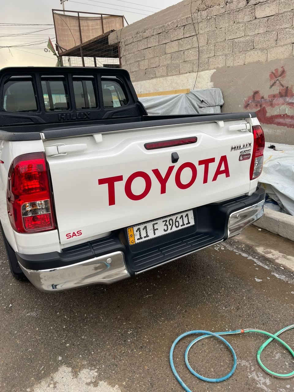 سلام عليكم بيكم مديل ٢٥ للبيع ماشيه ٢٥ الف ام الضمان رقم بغداد بسمي سياره جديده فقط بس هاي الخسفه الي بل بدي ولباقي مكفوله كفاله عامه مكاني بغداد***********
