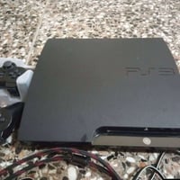 بلي ثري سلم مهكر كامل ملحقات ويا جوستك  وضمان بي السعر 100قفل 07782285...