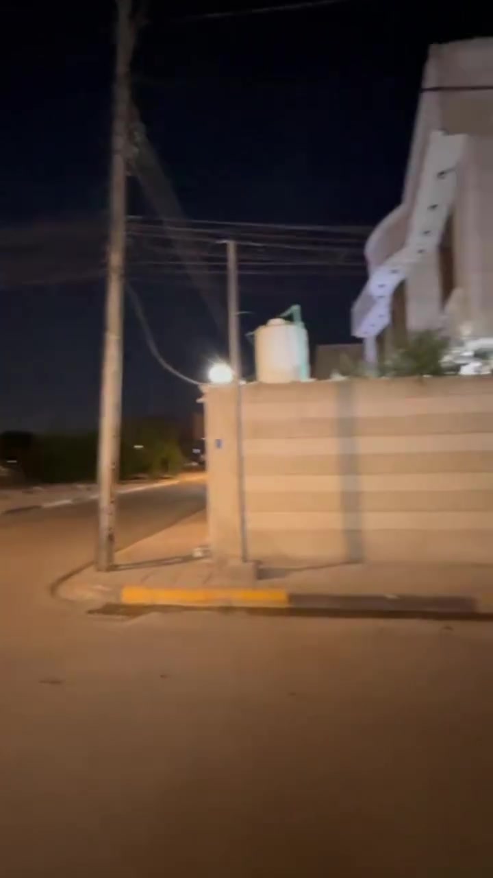 سلام عليكم يتوفر لدينااا بيوت وشقق
ومشتملات للايجار في منطقه القبله ام نعاج بهادريه حي الزيتون المطيحه السنيديه مناوي لجم دويد المشراك لاستفسار*********** مراجعه مكتب عقارات البصره في حي الزيتون مقابيل صيدليه الفجر
