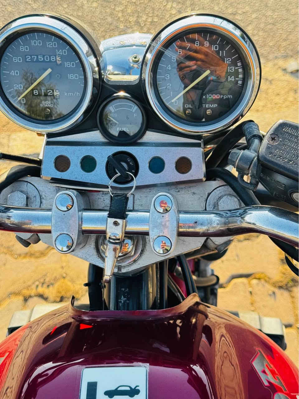 سلام عليكم سيبي فور للبيع دراجه كلها بلادي محرك كير صبغ ب الشرط منفيس موجود صالنصه بلادي كاتم الدراجه رمبه تضرب رقم الشاصي ب المزاد تطلع ماشيه قليل ٢٧ الف تقريبا سعرها 18 وبيها مجال  *********** العنوان كركوك طريق الدبس كركوك, العراق
