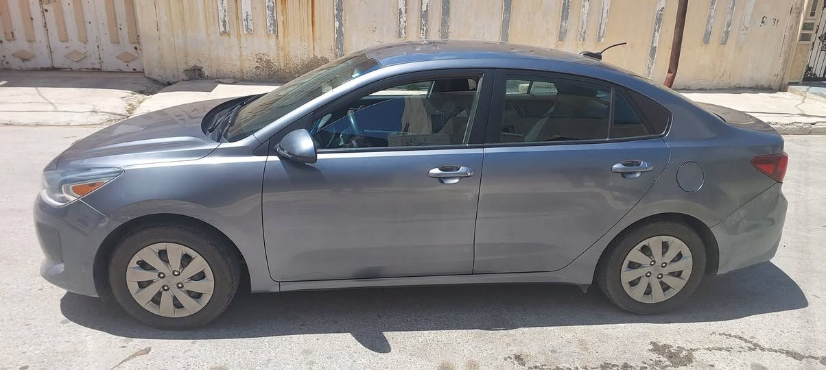 للبيع 🚘
كيا ريو موديل 2020 وارد أمريكي 🇺🇸

السيارة بحالة جيدة، الضرر ... جاملغ خلفي وتم التصليح بصورة ممتازة.
قبغ الصندوق مبدل أصلي.

✔️ اقتصادية بالوقود
✔️ محرك وكير بحالة ممتازة
✔️ تبريد ممتاز 

للاستفسار والمراسلة على الخاص او على الرقم التالي : 
***********
***********
