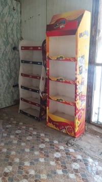 اربع عارضات جبس للبيع السعر 50 للاستفسار الاتصال  07732210717