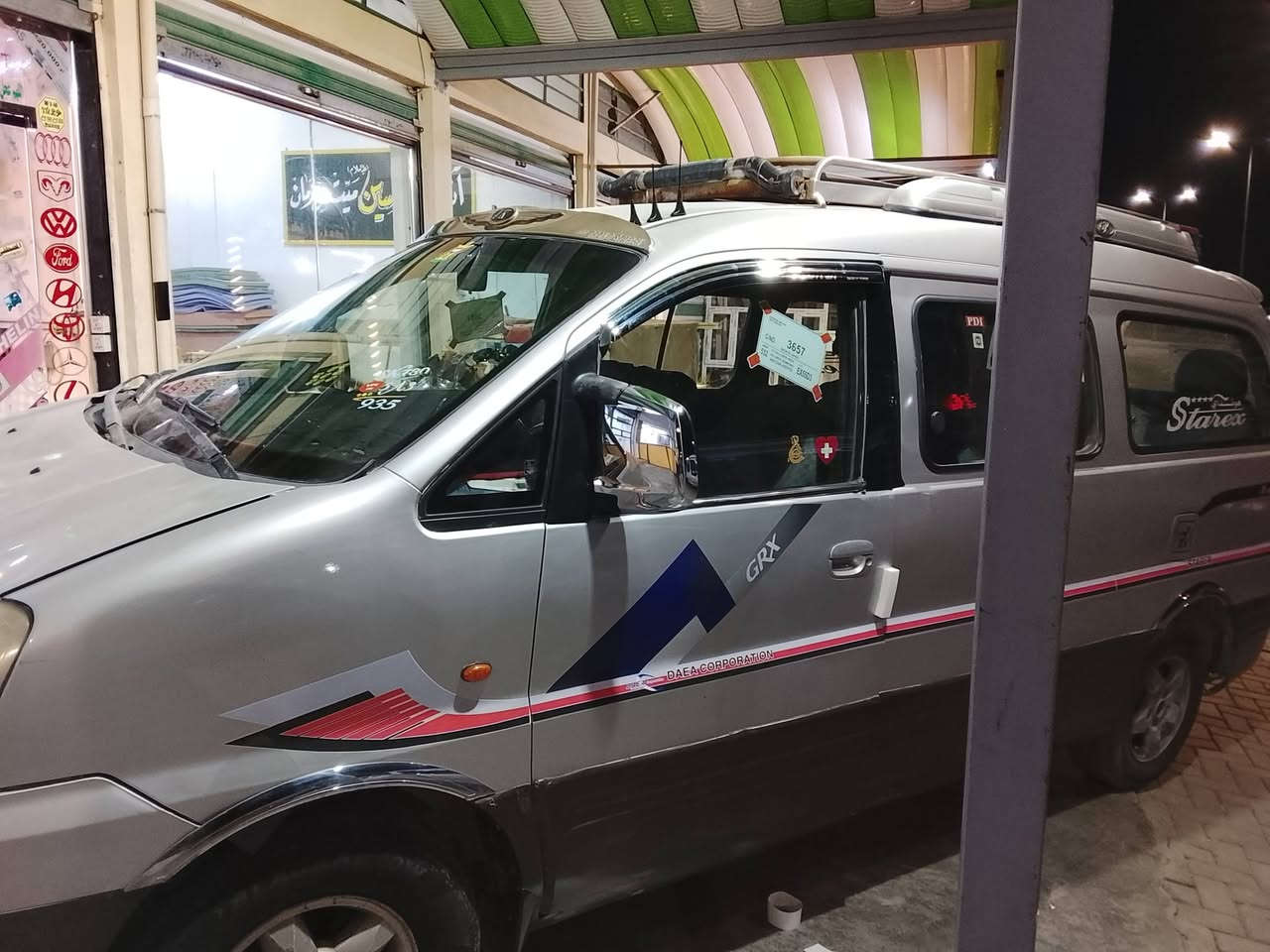 ستاركس 2001محدث 2007رقم بغداد كير خير من الله
محرك خير من الله صار 5تشهر شديتهن حاوية 
اكسل خير من الله 
باتري جديد 
سلف نكرة 
تخم تاير صار 3 اشهر  شديتهن جدد
قرفة حلوة 
مصبوقة حزام لجمالية فقط
باوير خير من الله 
مشط ستيرن خير من الله 
ضوة عالي ناصي 
دشبول نضيف 
صدر امامي 70بل 100
خلفي 85بل 100
تاخذ مصفر هيئة قرامات علية 
اسف على الئطاله
شرط تحويل مباشر
رقم الهاتف ***********

ابو معتز  السعر 65 بيه مجال 
ديالى حي النصر قرب المستشفى الجديد  سيارة مال جناي مو مال شقل شارع ما متعوبة بس مال بيت خالهة نفر واحد ما شايل بيهة من شارع
