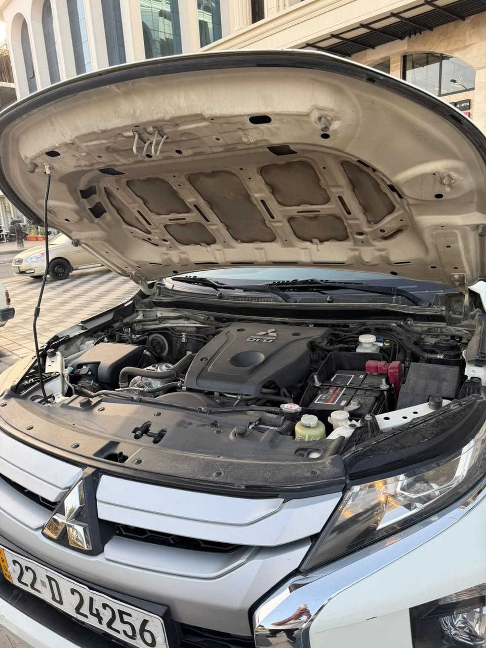 السلام عليكم 
للبيع ميتسوبيشي l200 موديل 2022 كاز (كير اوتماتيك)
ماشيه 84 الف رقم اربيل
الاستفسار الاتصال ***********
