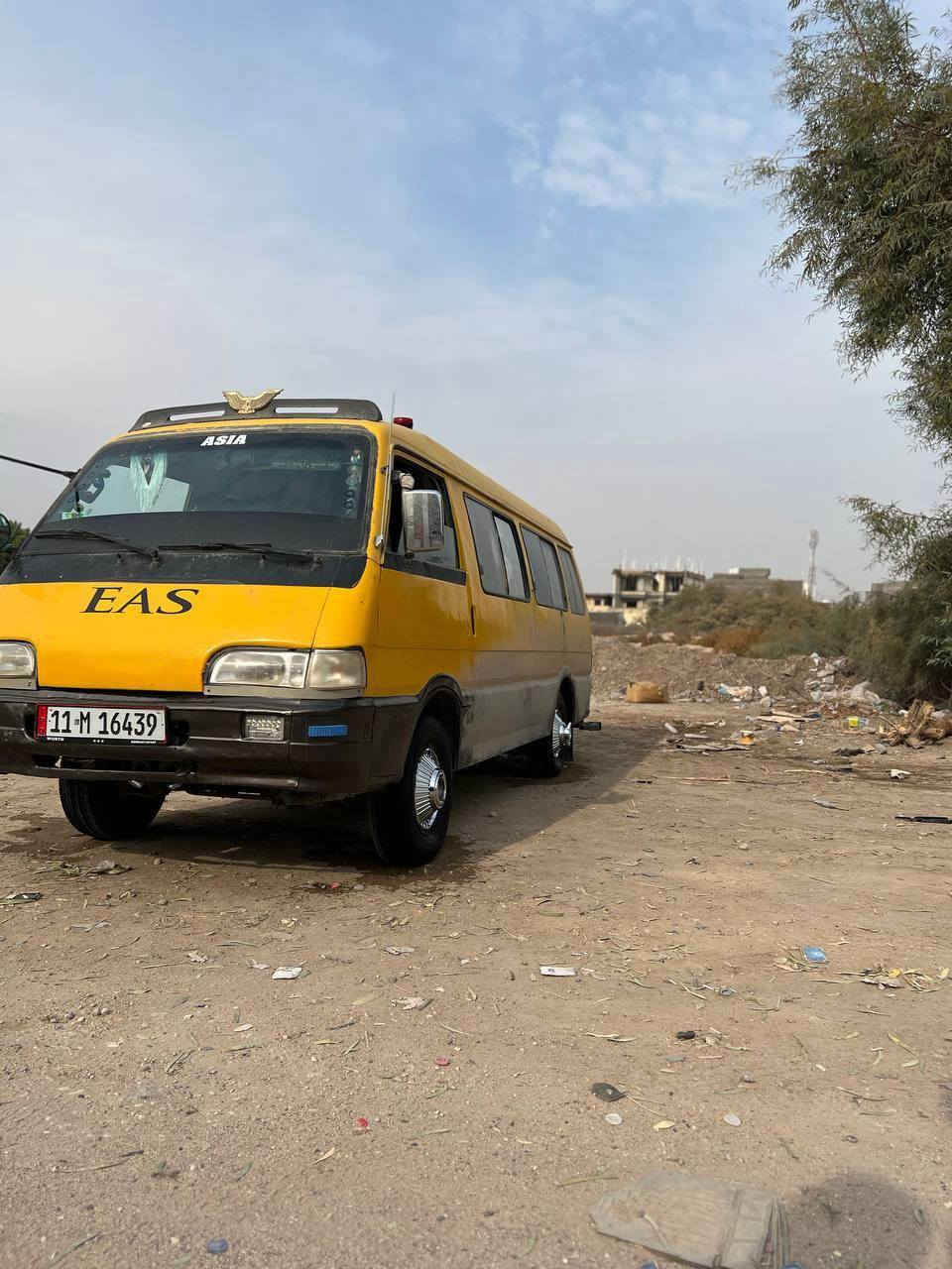 يالله
كيه اسيا موديل 1995 رقم بغداد انكليزي سنويه جديده مصفره من كلشي مكينه وكير وحداديه تخم تاير جاهزه للشغل 
تحويل مباشر 
السعر 55 بيه مجال للشراي 
*********** مكاني بابل الاسكندريه
