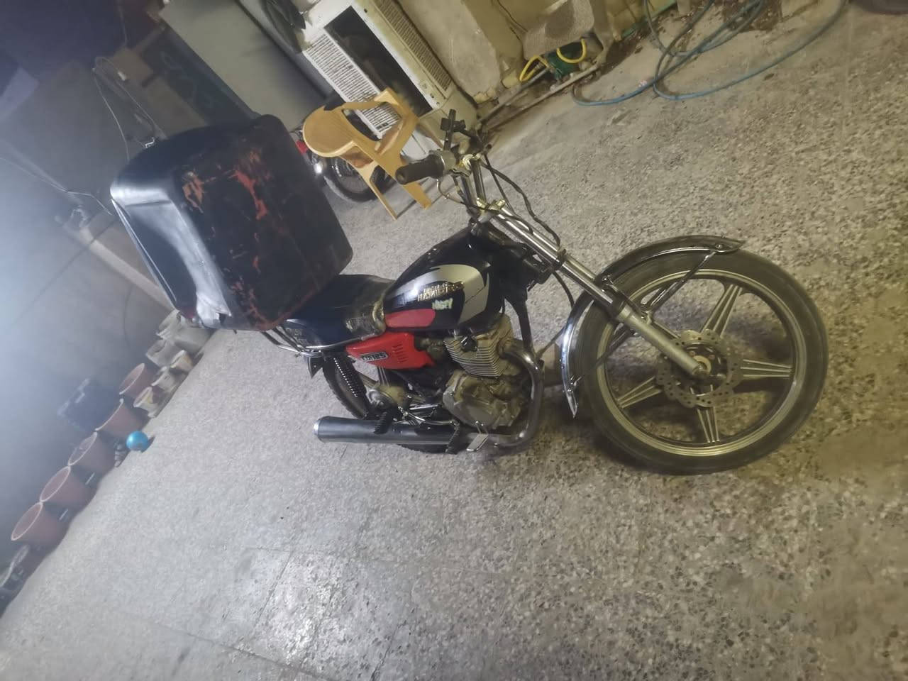 دراجه يراني اربع كير نامه حربيه موديل 2020 ظفيره كامله شلع تخبل مكينه ناعمه بيه اسم خيط تبخير  دبلاتها شغالها امامي خلفي سعر ٢٧٥ بيه مجال مع صندوك مكان بغداد البياع رقمي ***********
