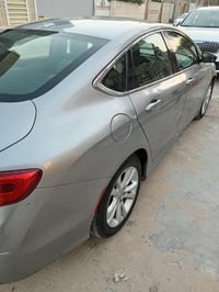 كرايسلر ٢٠٠ • مكينه ٢٤٠٠ • سونار داخل