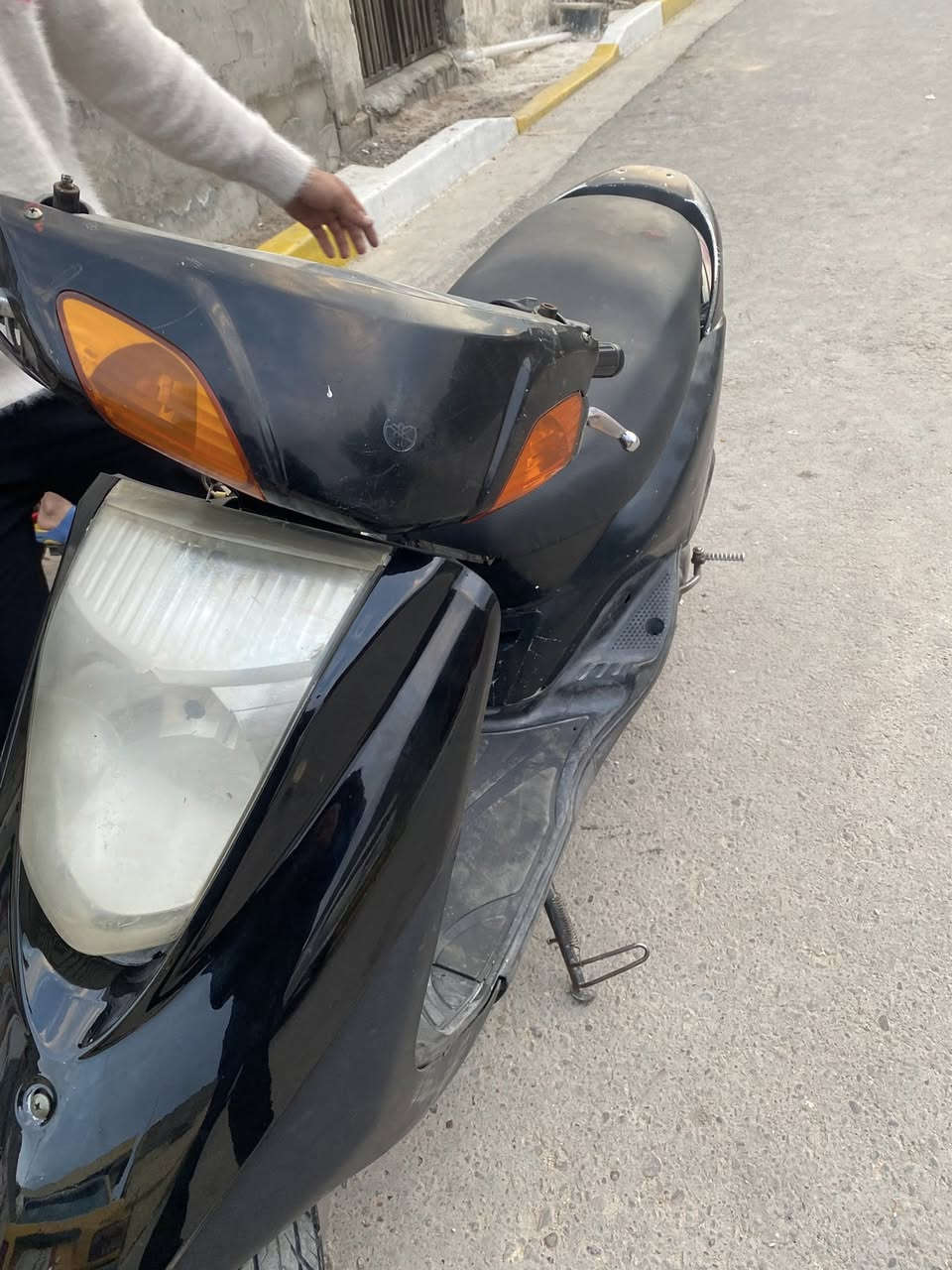 السلام عليكم بريز مثل ما موضح بل فيدو والصور تجفيت جديد مضبوط بركيات اشاير كله شغال ما عده السلف الشراي ينتصل على الرقم اني مكلف بل نشر
*********** غير متواجد عل فيس بيع او مراوس شعندك
