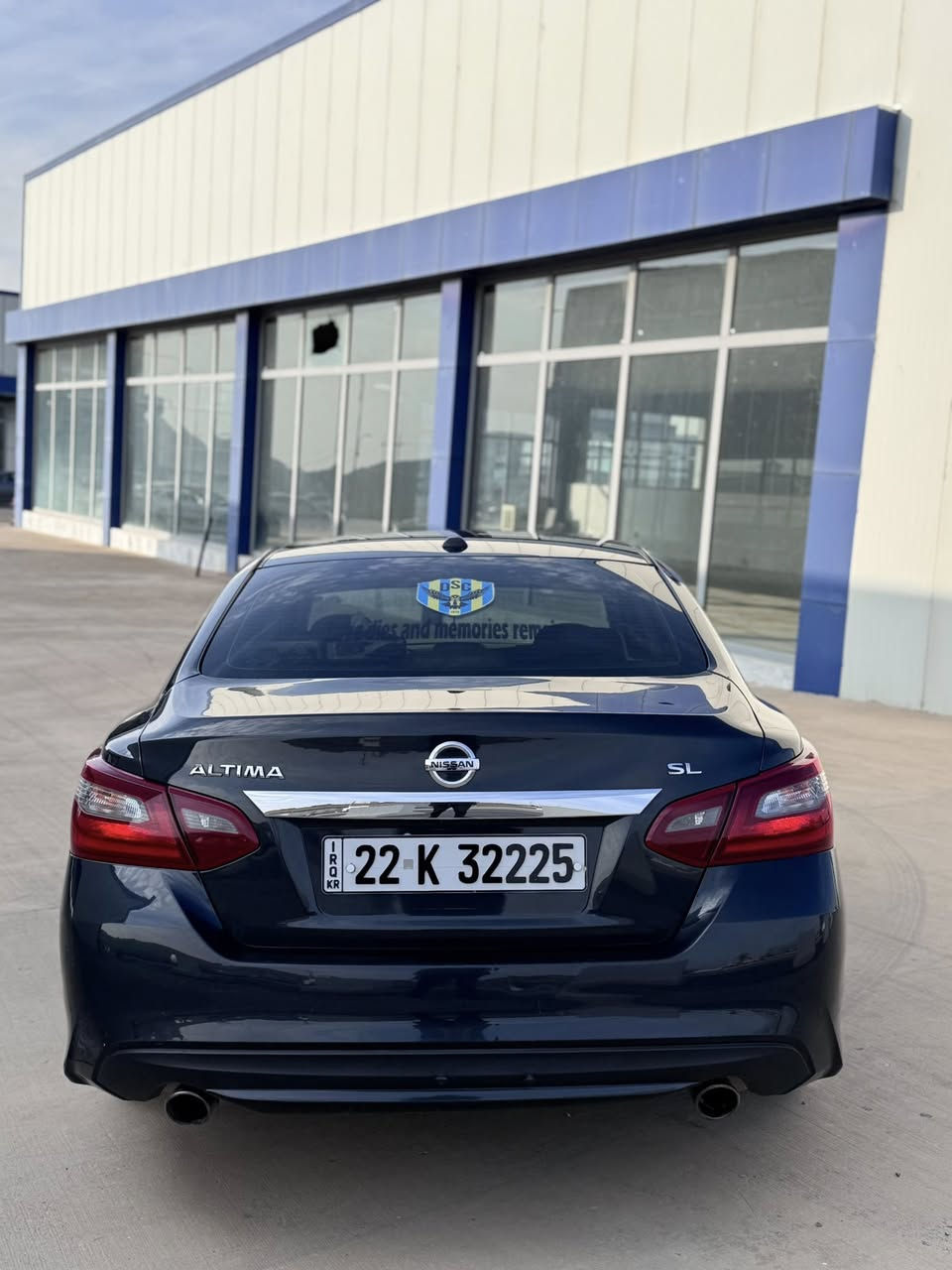 نيسان التما SL 2018 فول عدا الفتحه 
السعر 116
رادار بل مري ونقطه عمياء 
ستير هيتر
كشتات كهرب و هيتر 
إشاير بل مري 
سماعات بوس 
منضومه زينون كامل. 
بصمه تشغيل عن بعد 
بصمه ابواب 
بصمه صندوق 
تبريد وتتفى بشرط
طخم تاير جديد+طخم جديد + باتري جديد 
السياره بيها جاملغ سكن و بوند بدون دواخل بشرط 
سنويه وهزه ساقط قبل كم شهر 
السياره مابيها اي مصرف و السياره بسمي تريد وكاله تريد تحويل 
محرك 2500 \4 
*********** عنوان السياره دهوك
